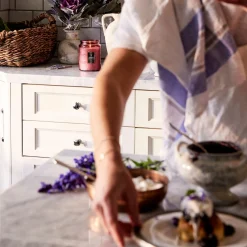 Voluspa Foraged Wildberry|Large Jars|Foraged Wildberry