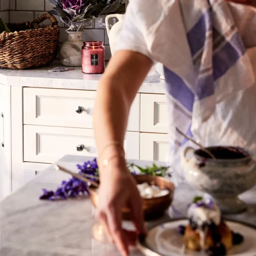 Voluspa Foraged Wildberry|Large Jars|Foraged Wildberry